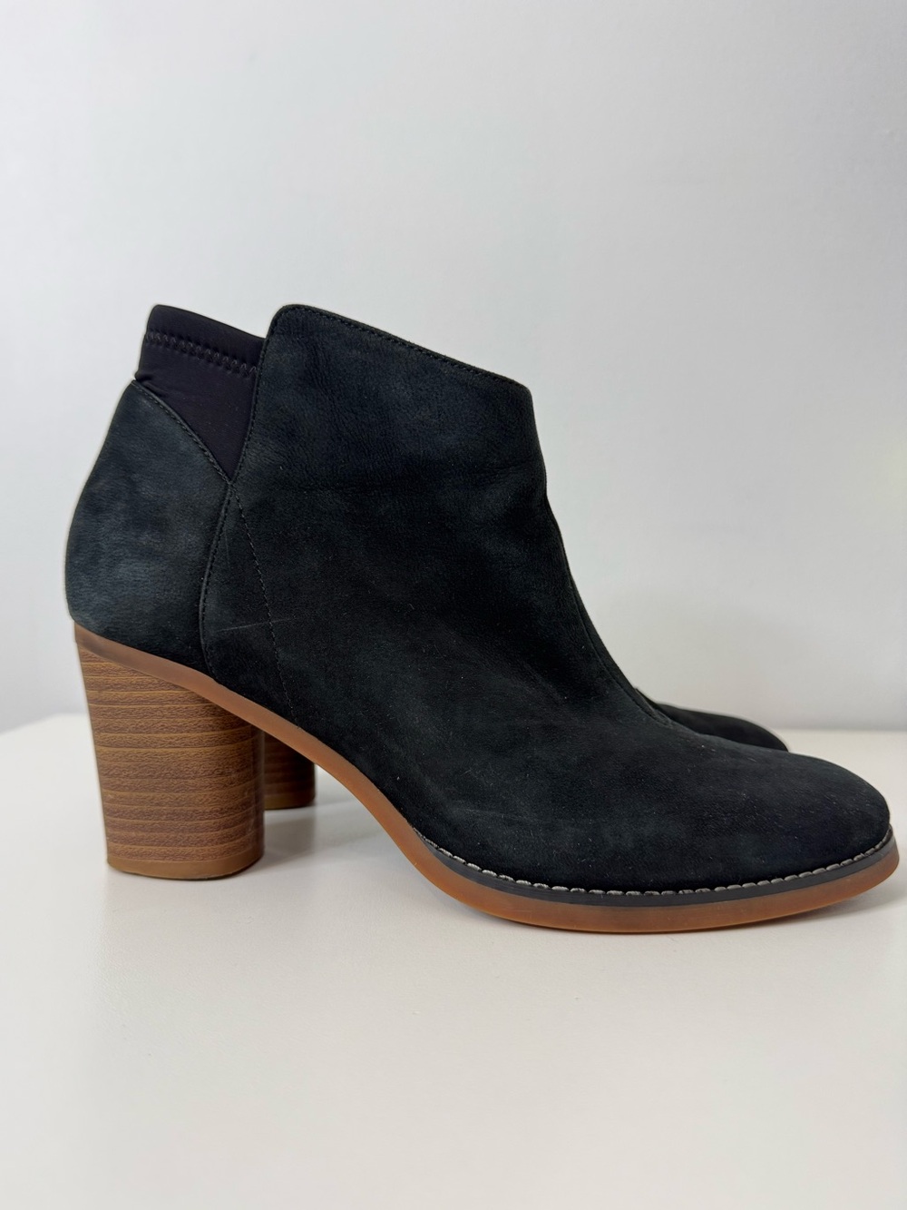 SoftWalk Kora Ankle Boot Black Nubuck Leather Women's Size 8 - Picture 1 of 11